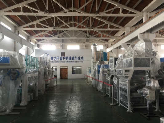 Máquina de embalaje de cemento en polvo con accionamiento eléctrico para bolsas de válvula de 260 kg de peso
